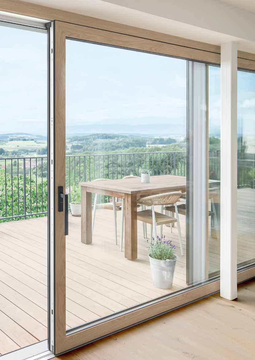 Terrazza con vetrate Internorm, scelta dei serramenti a Sanremo